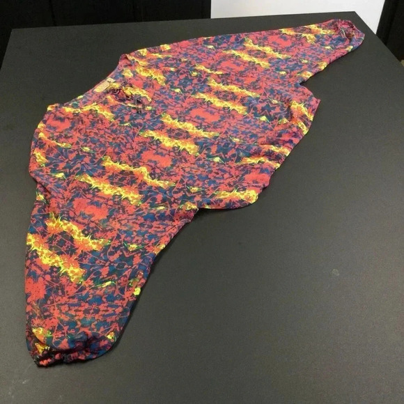 Princess Vera Wang Womens Large Top Blouse Colorful Dolman Sleeves Tie Neck - Picture 3 of 10